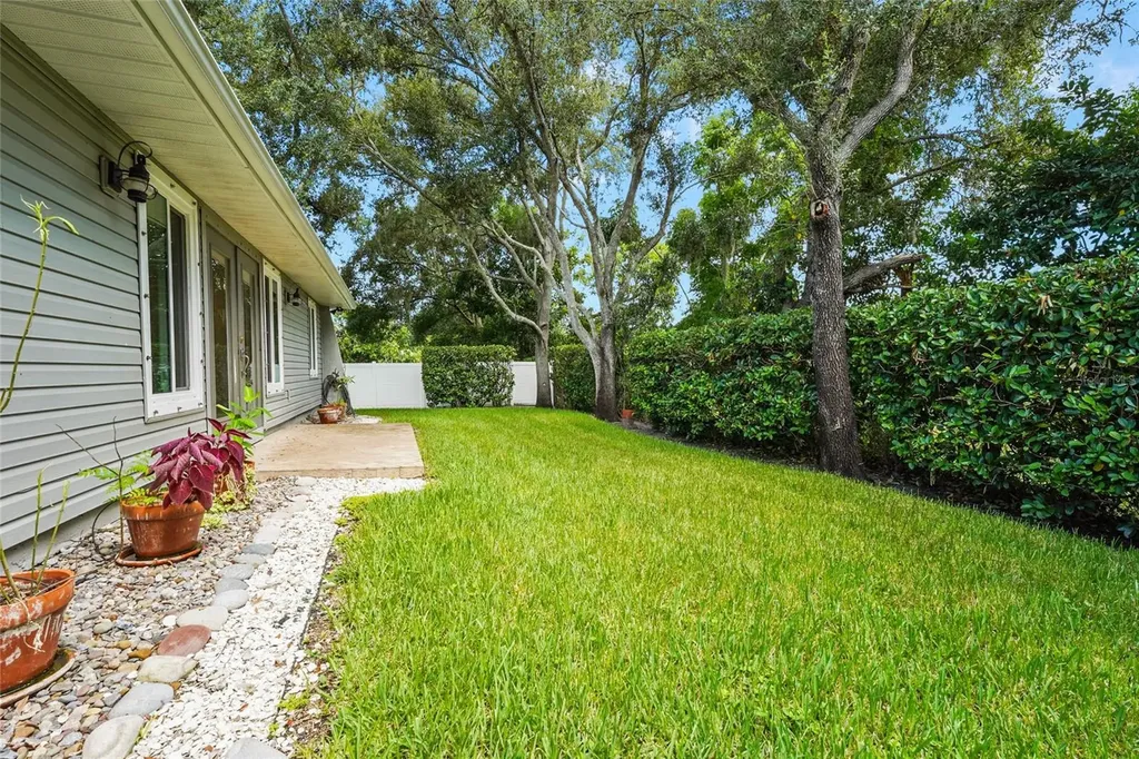 2129 Linwood Drive Sarasota FL 34232