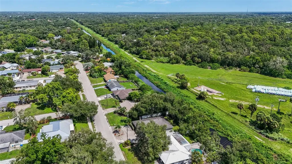 2129 Linwood Drive Sarasota FL 34232