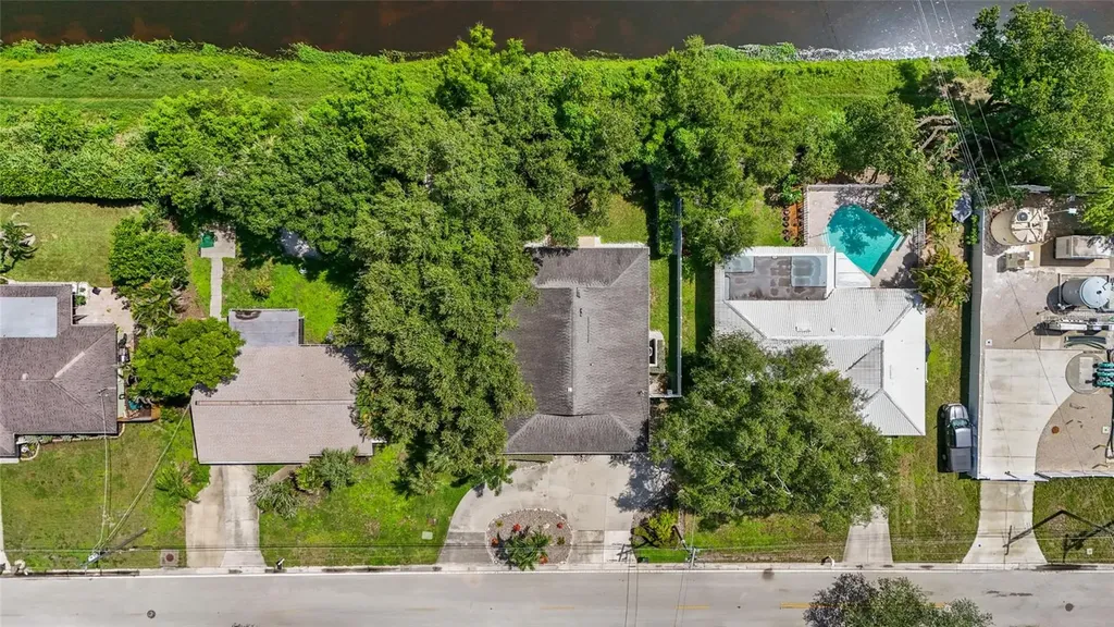 2129 Linwood Drive Sarasota FL 34232