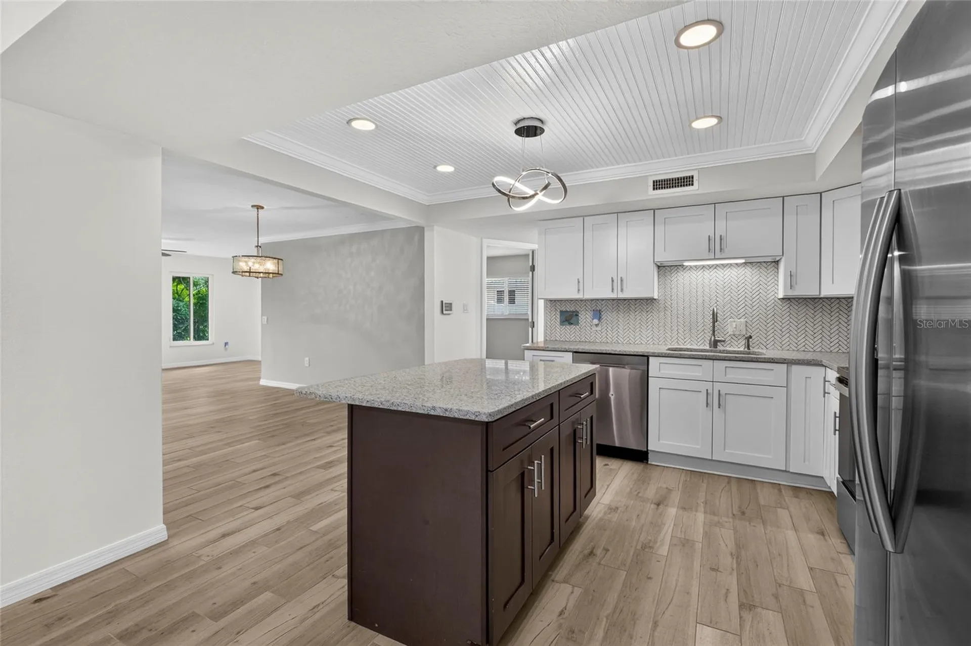 2129 Linwood Drive Sarasota FL 34232