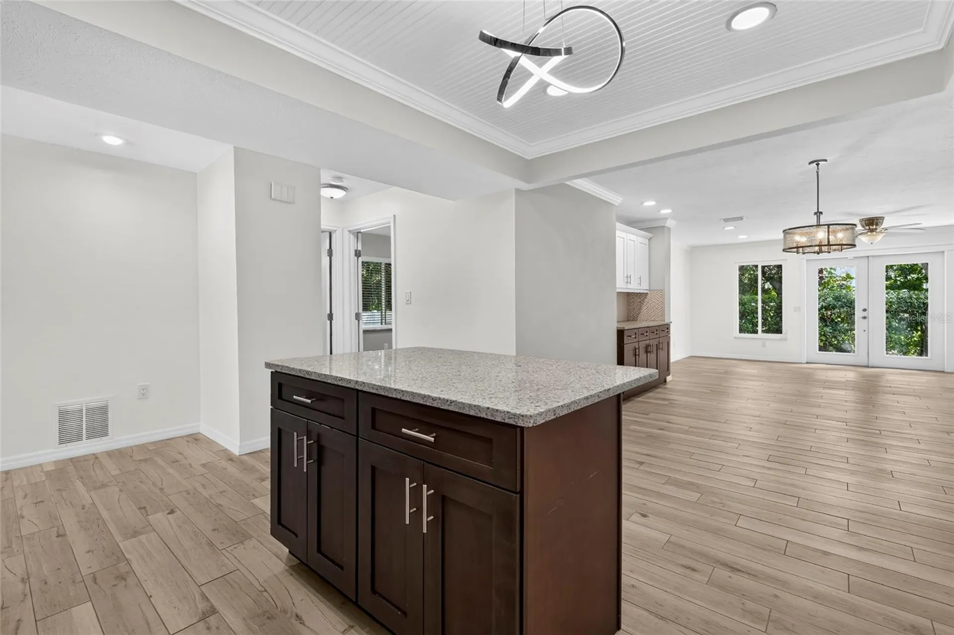 2129 Linwood Drive Sarasota FL 34232