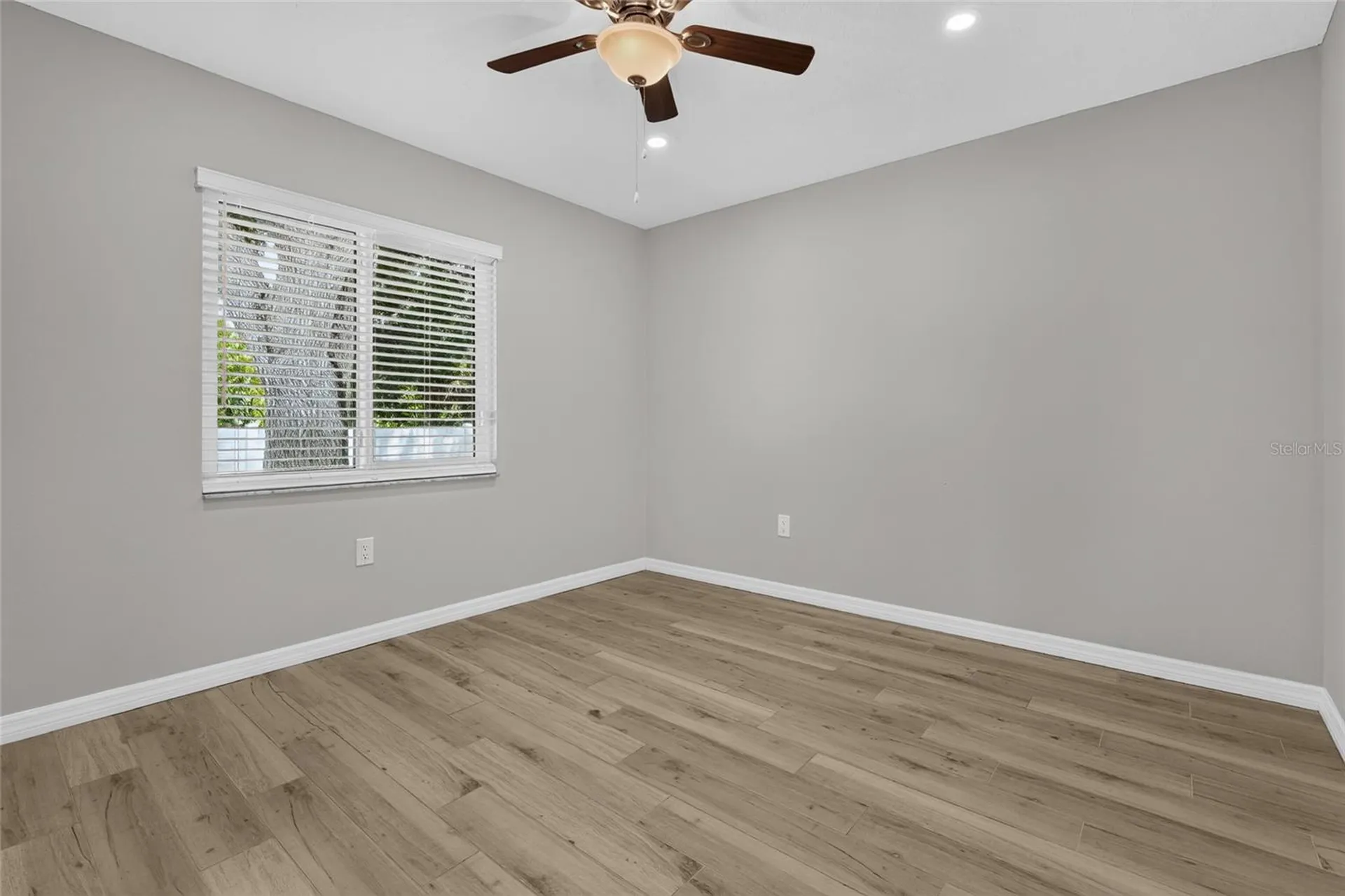 2129 Linwood Drive Sarasota FL 34232