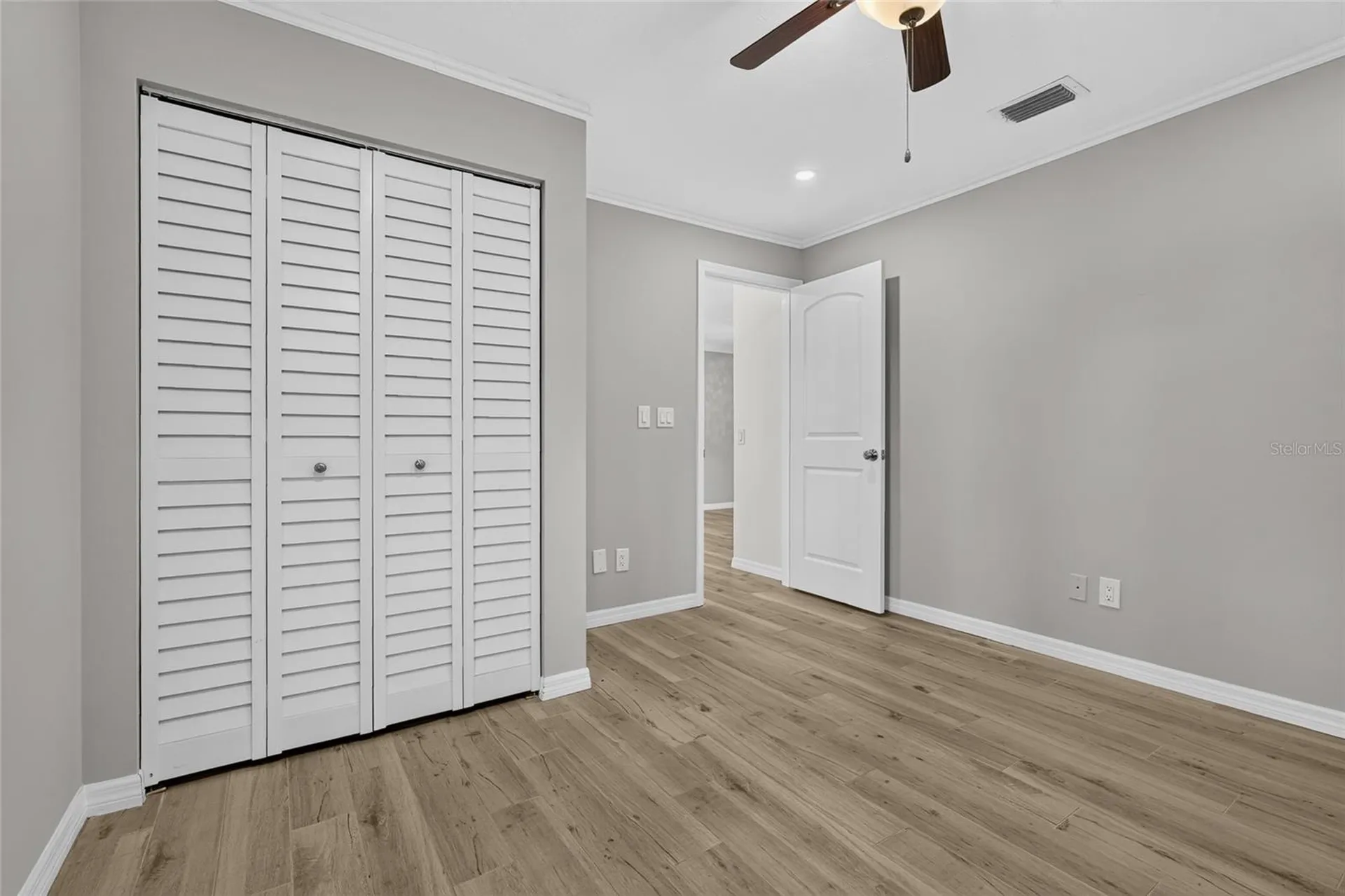 2129 Linwood Drive Sarasota FL 34232