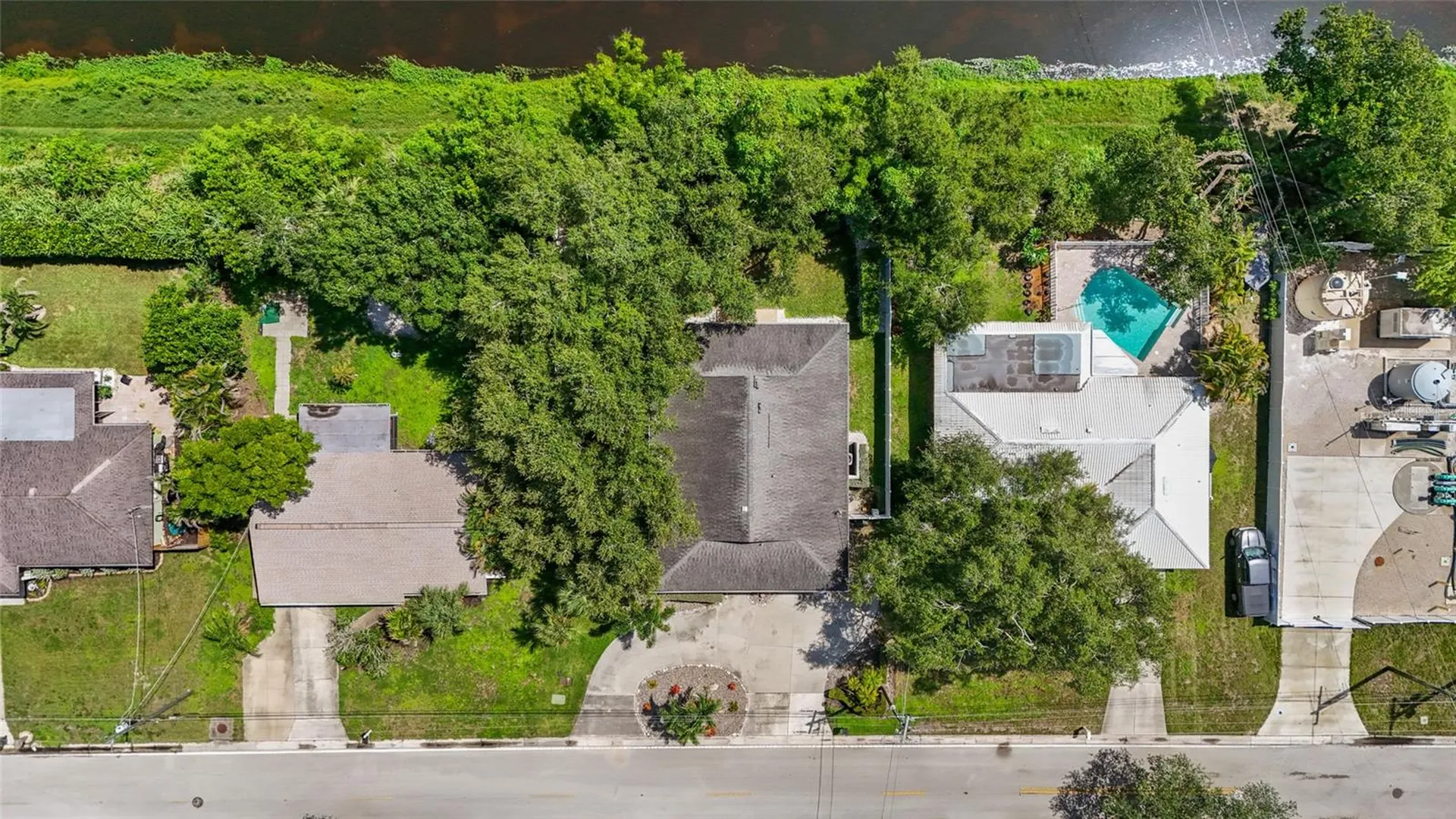 2129 Linwood Drive Sarasota FL 34232