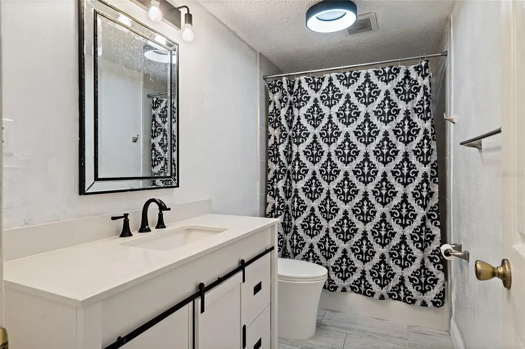1307 Baltimore Drive Orlando FL 32810