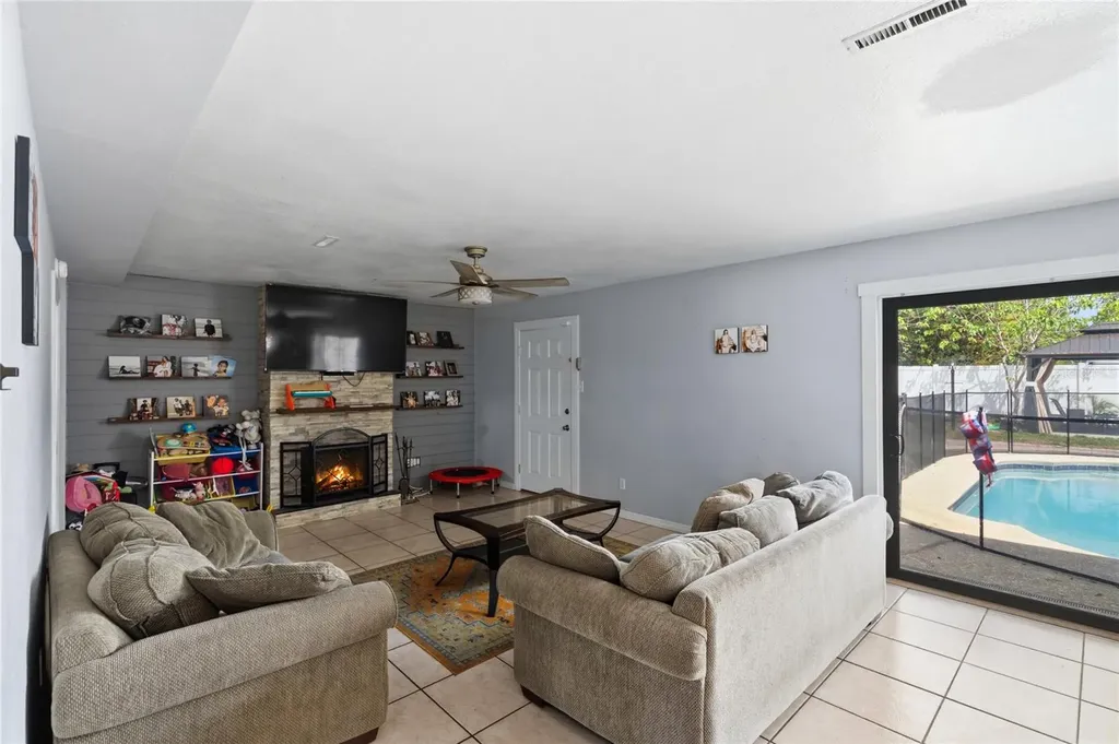 1307 Baltimore Drive Orlando FL 32810