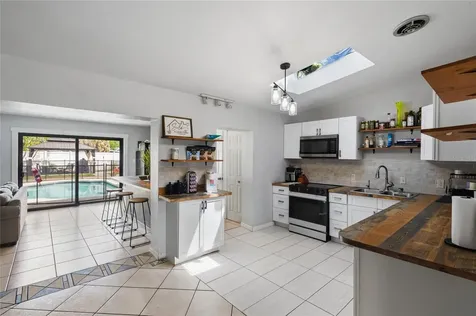 1307 Baltimore Drive Orlando FL 32810