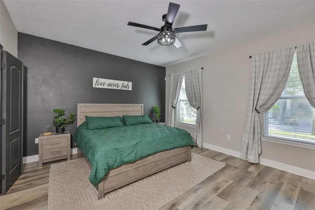 7912 Hampton Lake Drive Tampa FL 33647