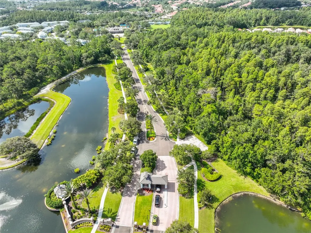 7912 Hampton Lake Drive Tampa FL 33647