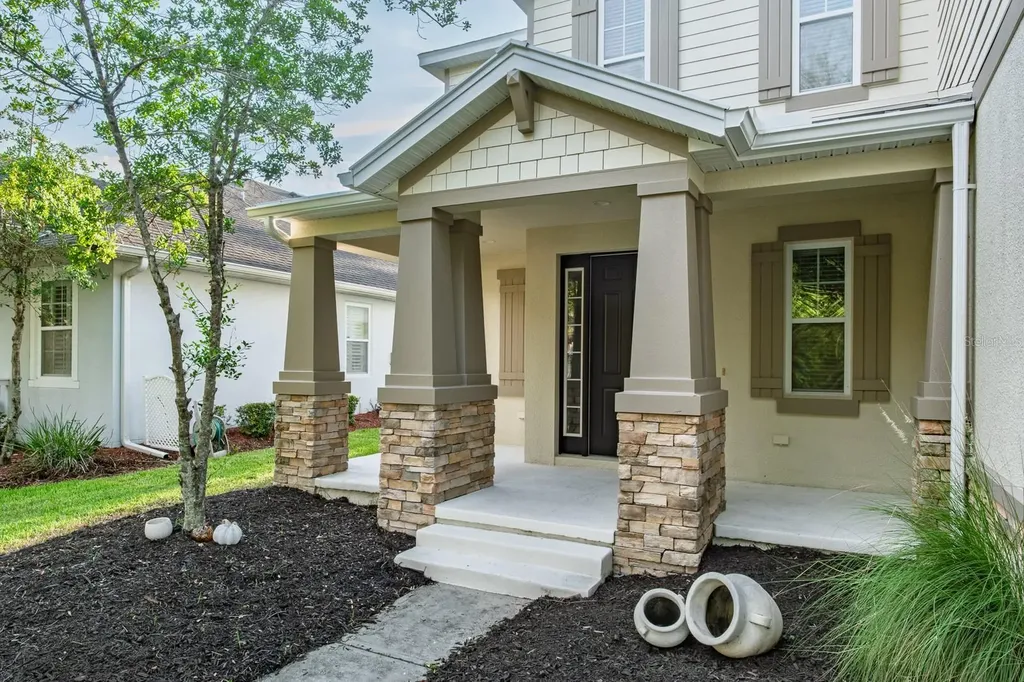 7912 Hampton Lake Drive Tampa FL 33647