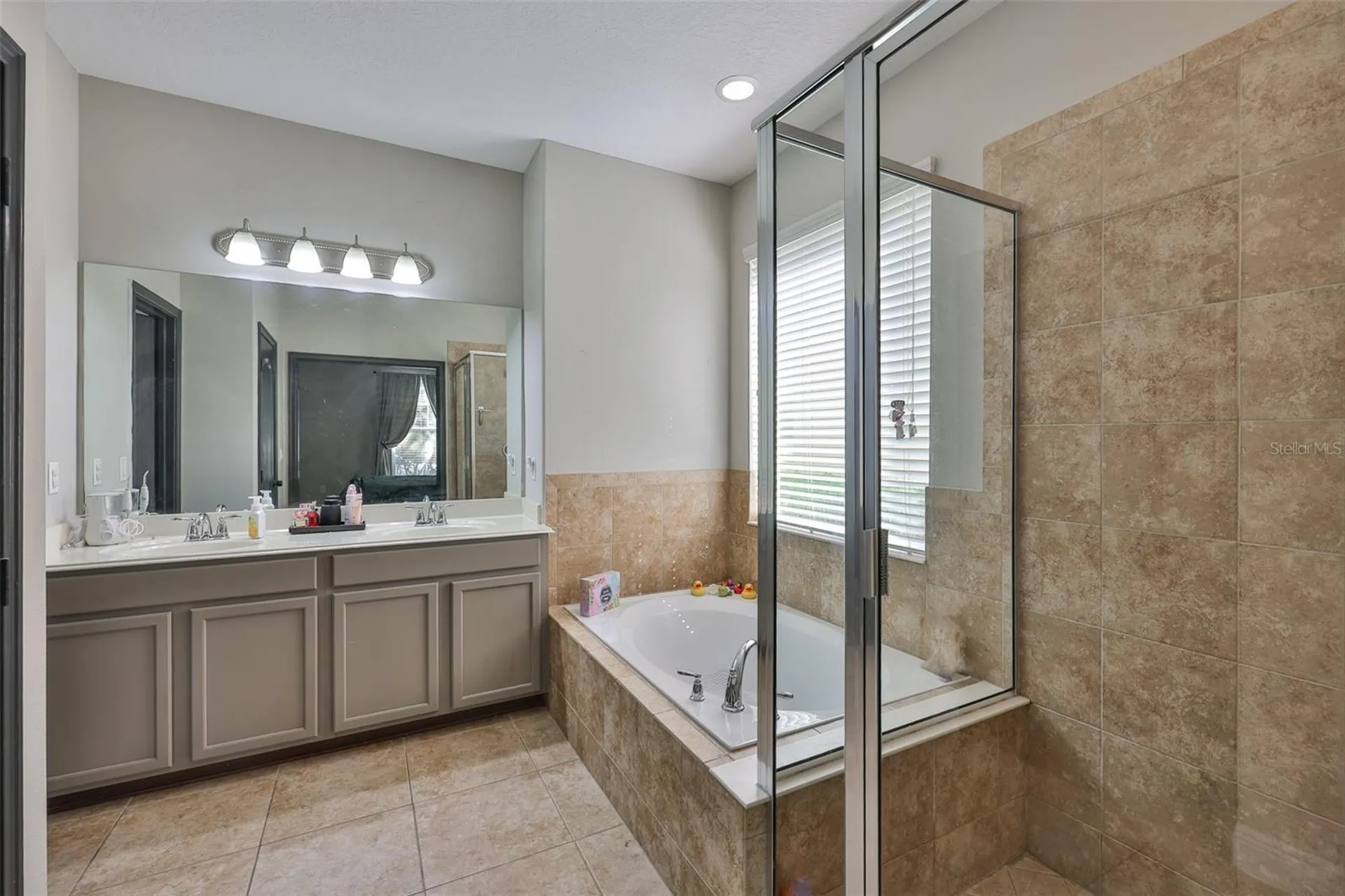 7912 Hampton Lake Drive Tampa FL 33647