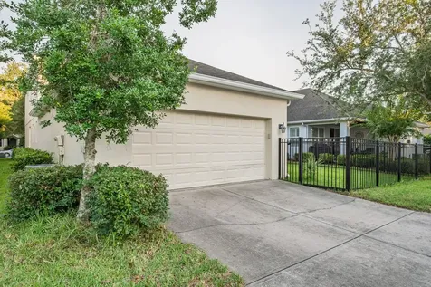 7912 Hampton Lake Drive Tampa FL 33647