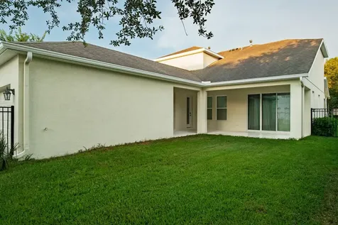 7912 Hampton Lake Drive Tampa FL 33647