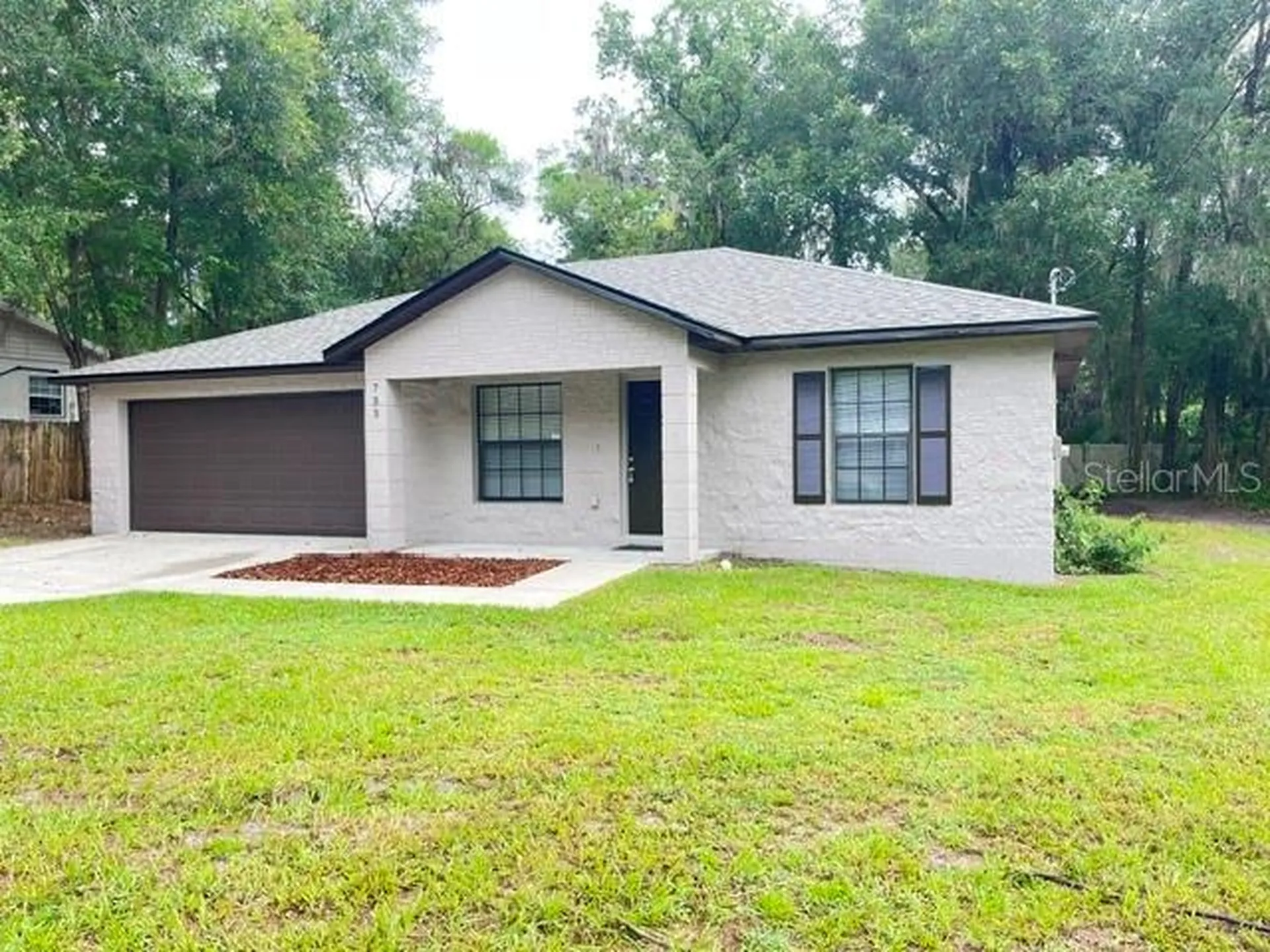733 E Indiana Avenue Deland FL 32724