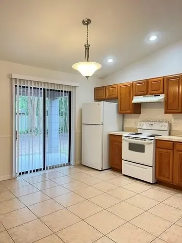 733 E Indiana Avenue Deland FL 32724