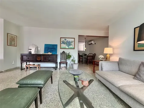 33 Calle Diego Salcedo San Juan PR 00926