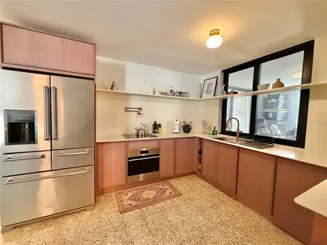 33 Calle Diego Salcedo San Juan PR 00926