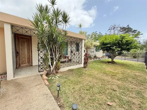 33 Calle Diego Salcedo San Juan PR 00926