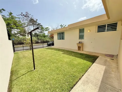 33 Calle Diego Salcedo San Juan PR 00926