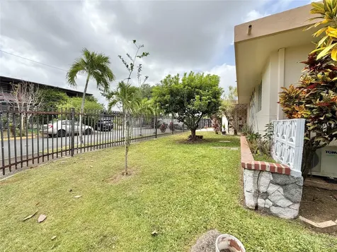 33 Calle Diego Salcedo San Juan PR 00926