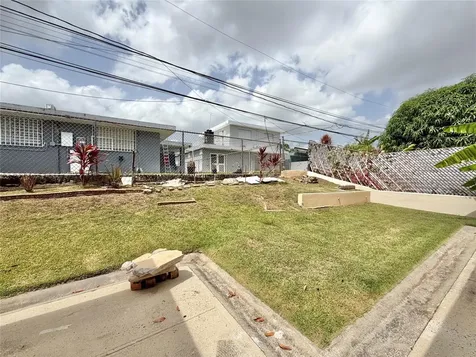 33 Calle Diego Salcedo San Juan PR 00926