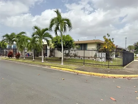 33 Calle Diego Salcedo San Juan PR 00926