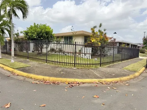 33 Calle Diego Salcedo San Juan PR 00926
