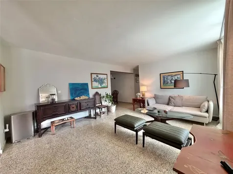 33 Calle Diego Salcedo San Juan PR 00926