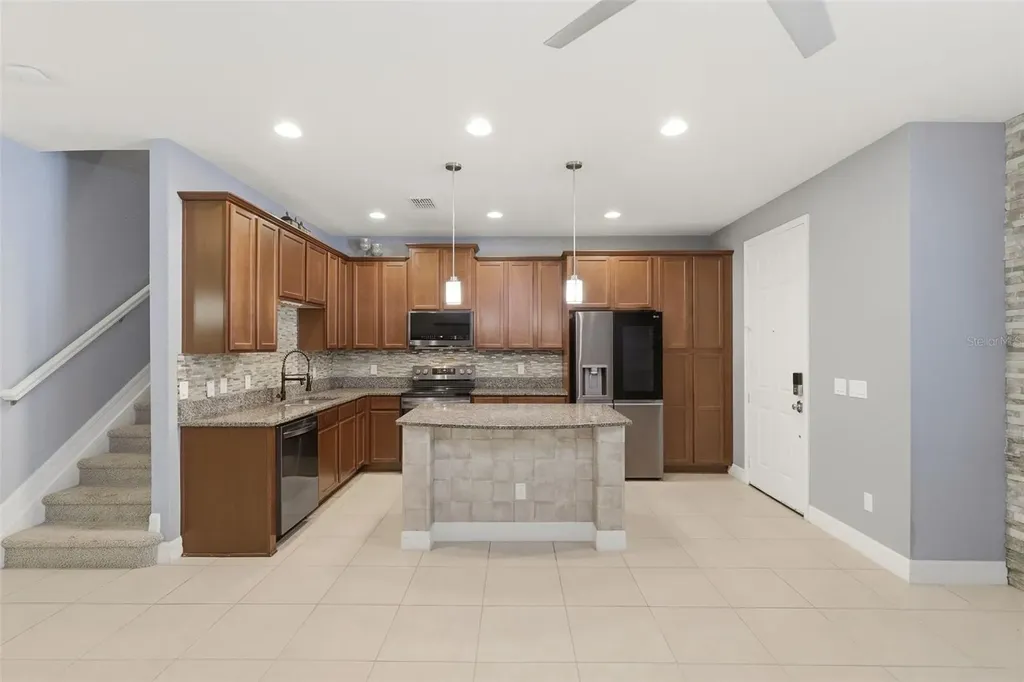 10016 Eagle Creek Center Boulevard Orlando FL 32832