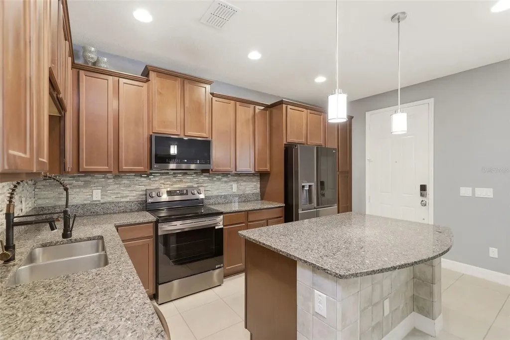 10016 Eagle Creek Center Boulevard Orlando FL 32832