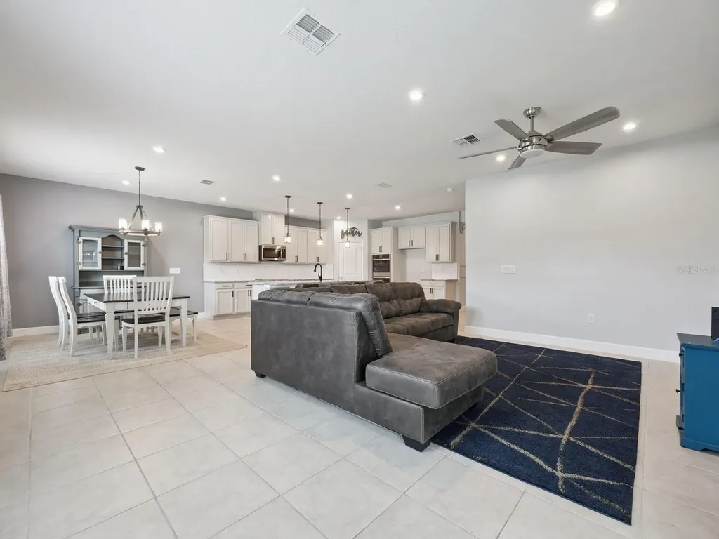 137 Lavenna Avenue St Cloud FL 34771