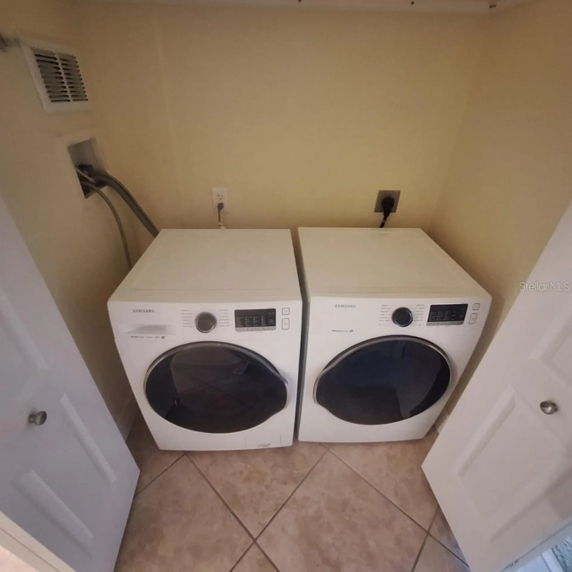 2713 Via Murano Clearwater FL 33764