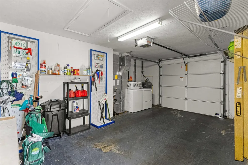 10483 SW 85th Court Ocala FL 34481