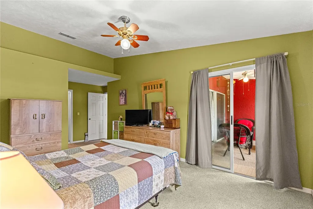 10483 SW 85th Court Ocala FL 34481