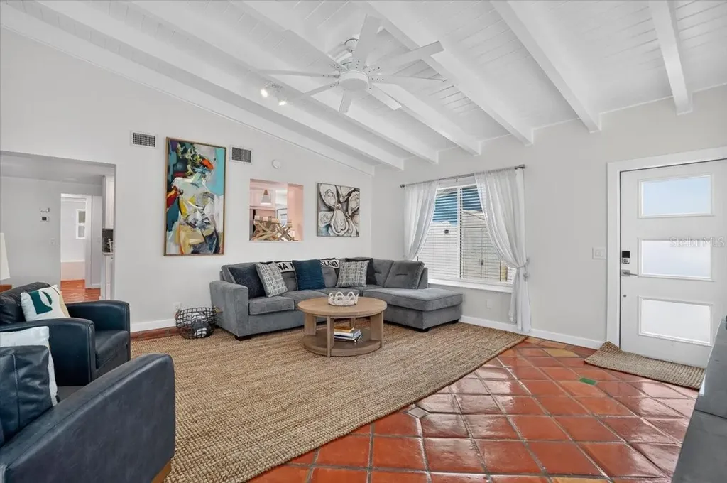 6203 Holmes Boulevard Holmes Beach FL 34217