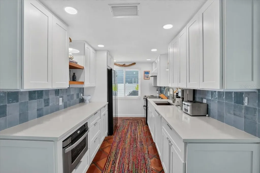 6203 Holmes Boulevard Holmes Beach FL 34217