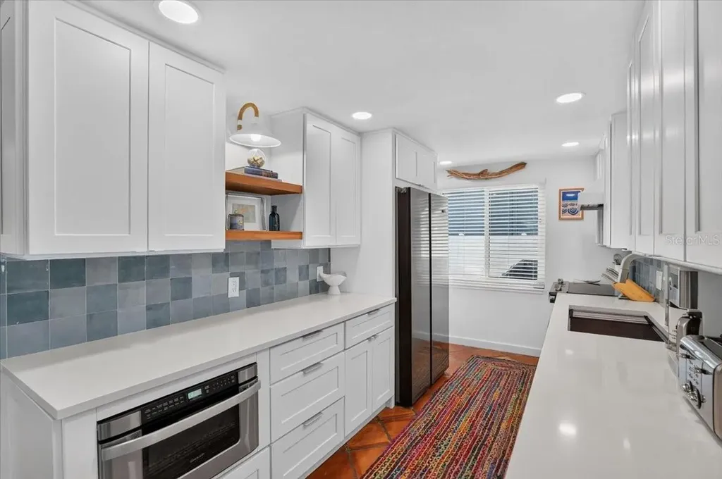 6203 Holmes Boulevard Holmes Beach FL 34217
