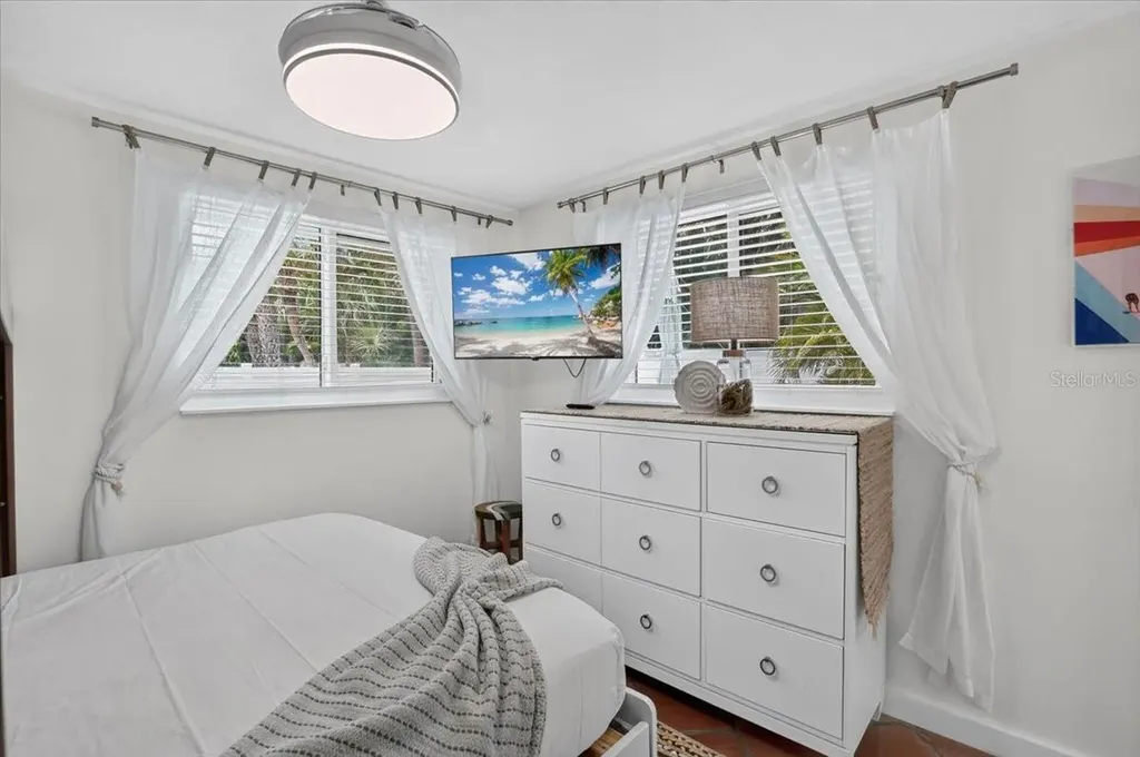 6203 Holmes Boulevard Holmes Beach FL 34217