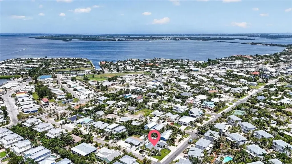 6203 Holmes Boulevard Holmes Beach FL 34217