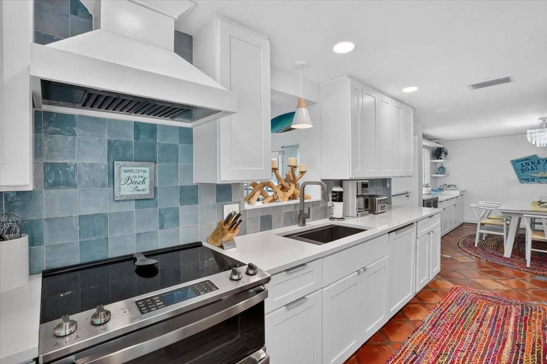 6203 Holmes Boulevard Holmes Beach FL 34217
