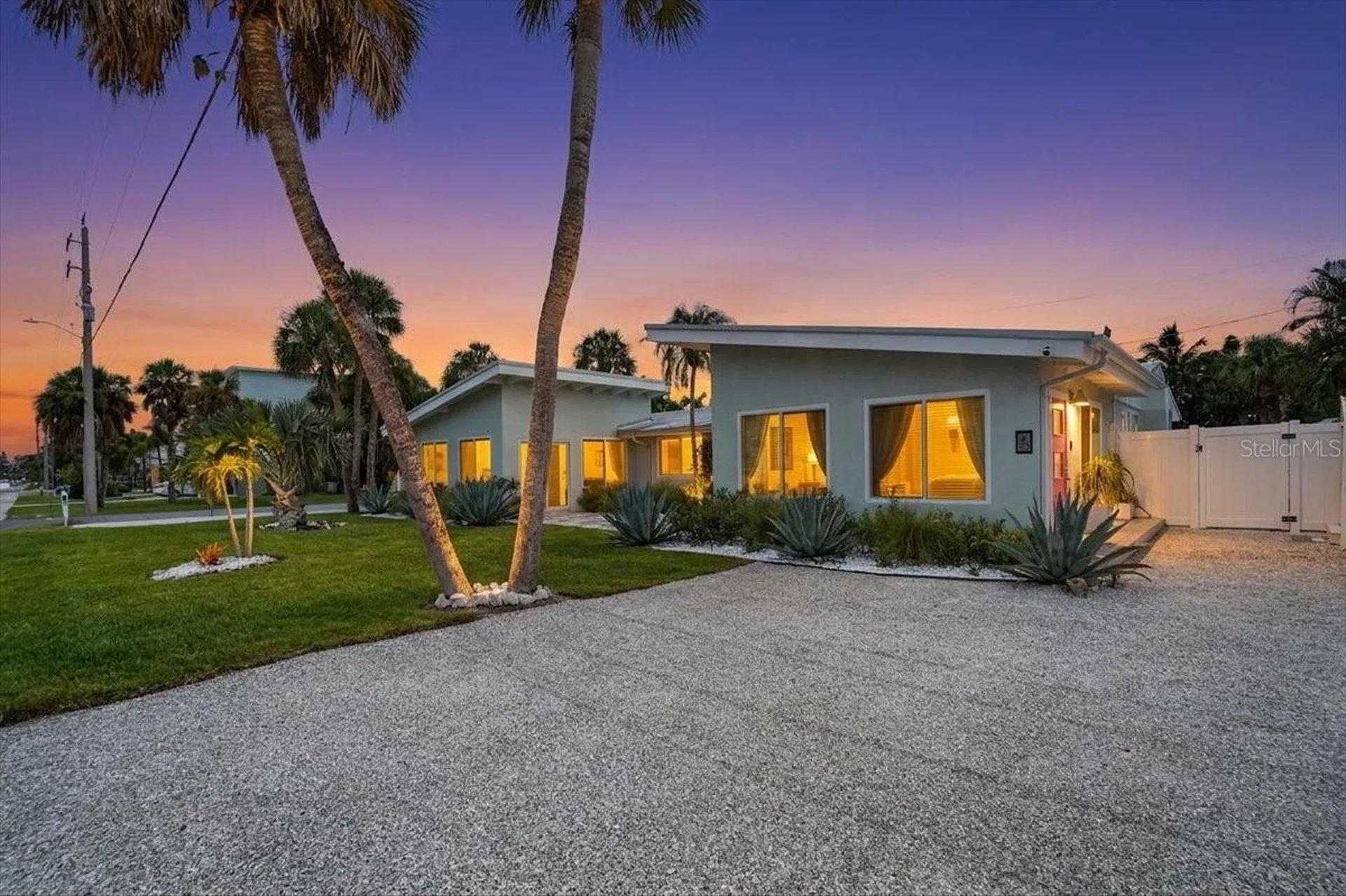 6203 Holmes Boulevard Holmes Beach FL 34217