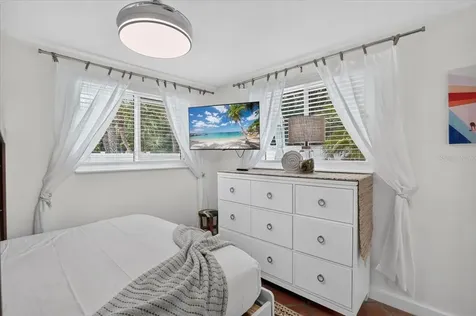 6203 Holmes Boulevard Holmes Beach FL 34217