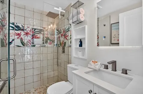 6203 Holmes Boulevard Holmes Beach FL 34217