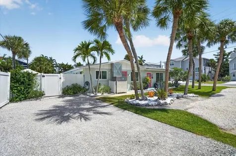 6203 Holmes Boulevard Holmes Beach FL 34217