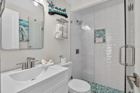6203 Holmes Boulevard Holmes Beach FL 34217
