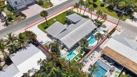 6203 Holmes Boulevard Holmes Beach FL 34217