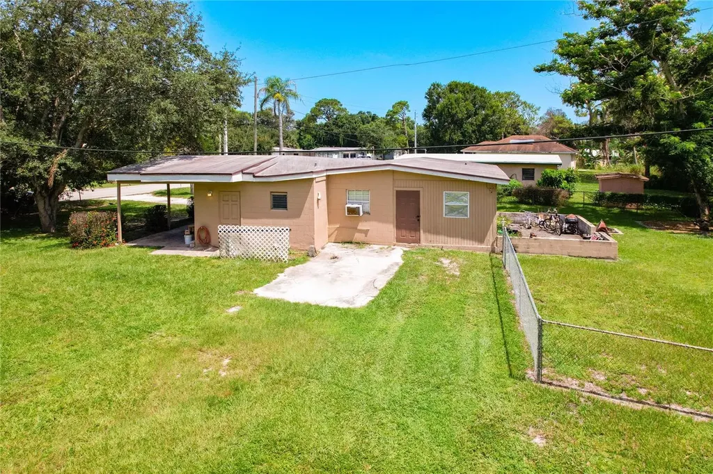 202 N 39th Street Fort Pierce FL 34947