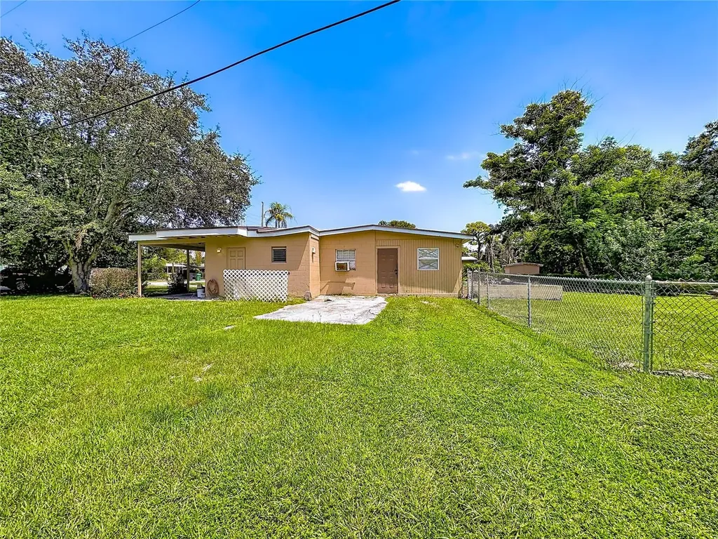 202 N 39th Street Fort Pierce FL 34947