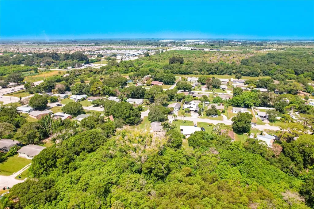 202 N 39th Street Fort Pierce FL 34947