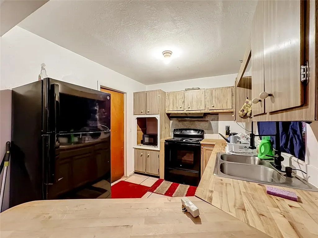 202 N 39th Street Fort Pierce FL 34947